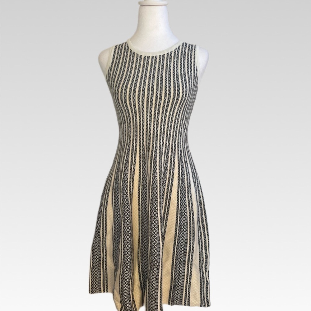 Lucy Paris Black and Cream Patterned Mini Dress size XS